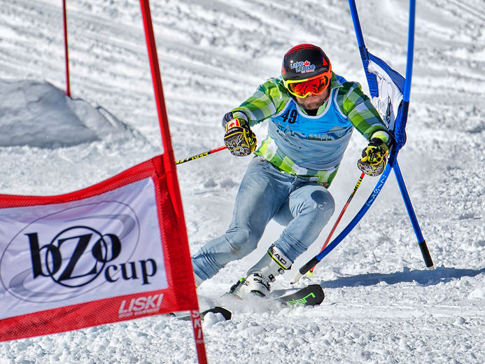 image-6-pyeongchang-2018-gold-medallist-brady-leman-hit-the-slopes-for-bozo-cup-at-norquay-on-march-31-2018.-photo-by-www.pamdoylephoto.com_