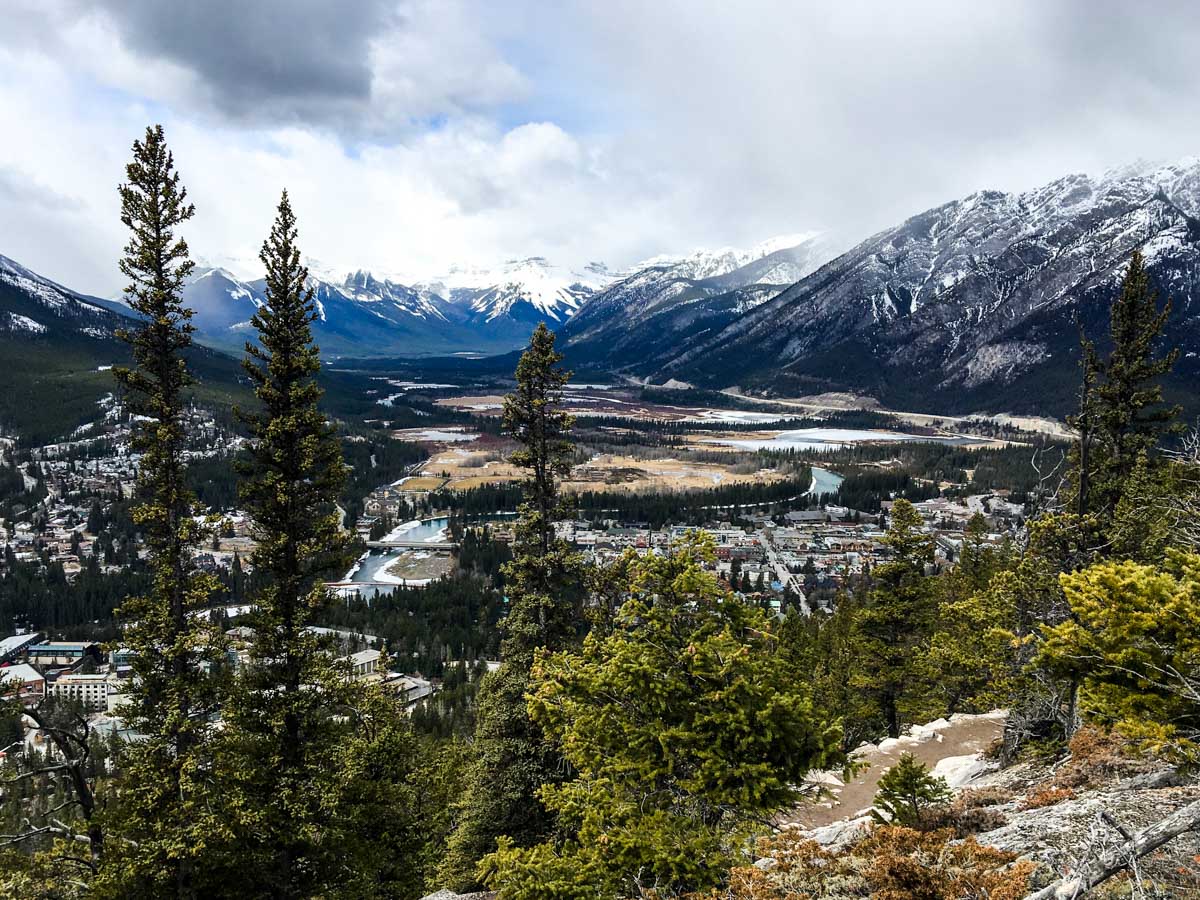 banff-tunnel-mountain-hike